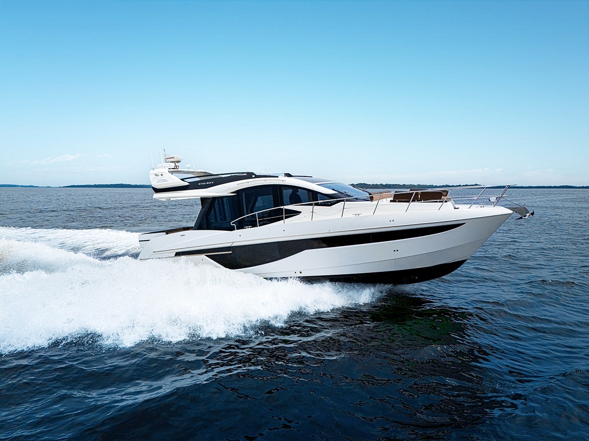Yacht Photo 2
